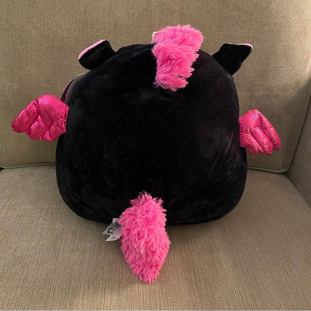 Squishmallows Hexla the black skeleton Pegacorn - Picture 2 of 3